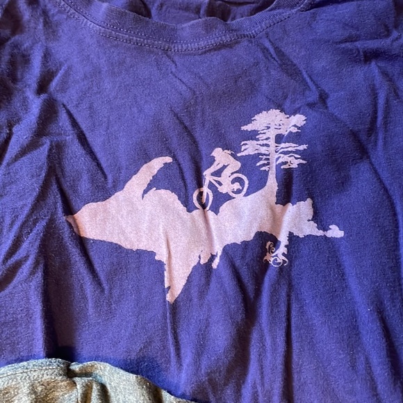 Upper Peninsula Local Artists Long Sleeve and Short Sleeve biking hiking Small - Picture 5 of 9